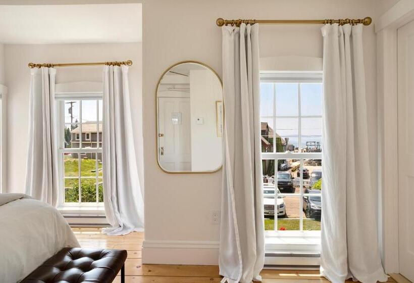 Хижина Deluxe, Seaside Inn