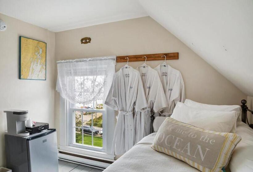 غرفة قياسية رباعية حمام مشترك, Seaside Inn