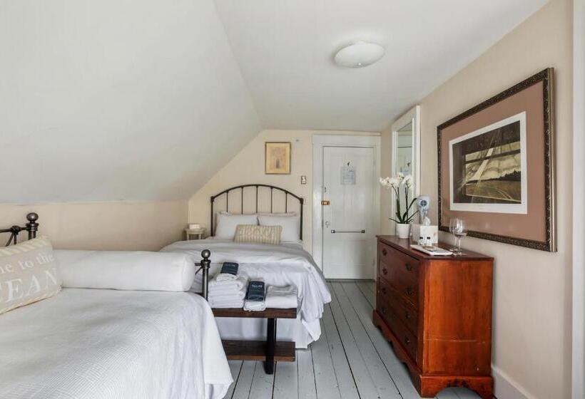 غرفة قياسية رباعية حمام مشترك, Seaside Inn