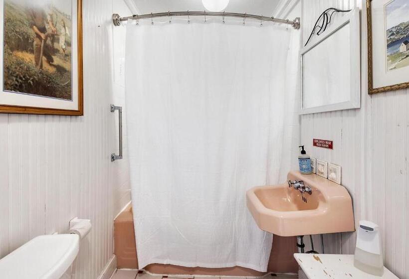 غرفة قياسية حمام مشترك, Seaside Inn