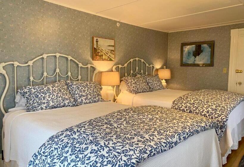 غرفة ديلوكس سرير ملكى, Seaside Inn