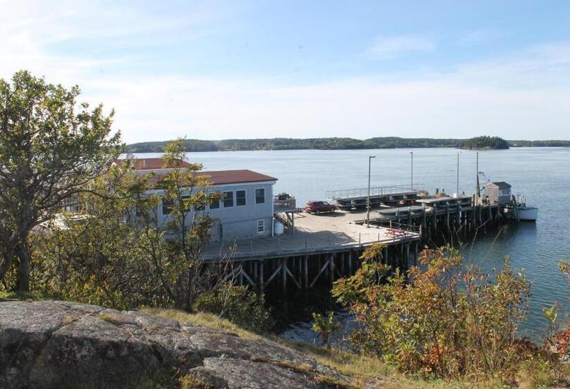 شقة غرفتين, The Inn On The Wharf