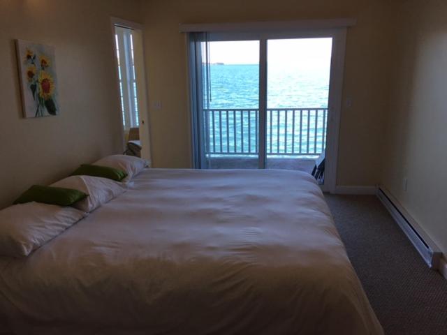 شقة غرفتين, The Inn On The Wharf