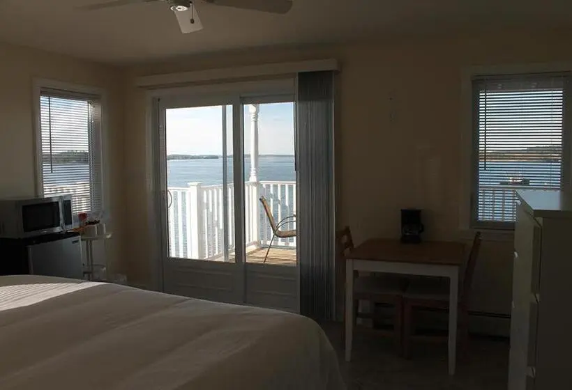 バルコニー付きジュニアスイート, The Inn On The Wharf