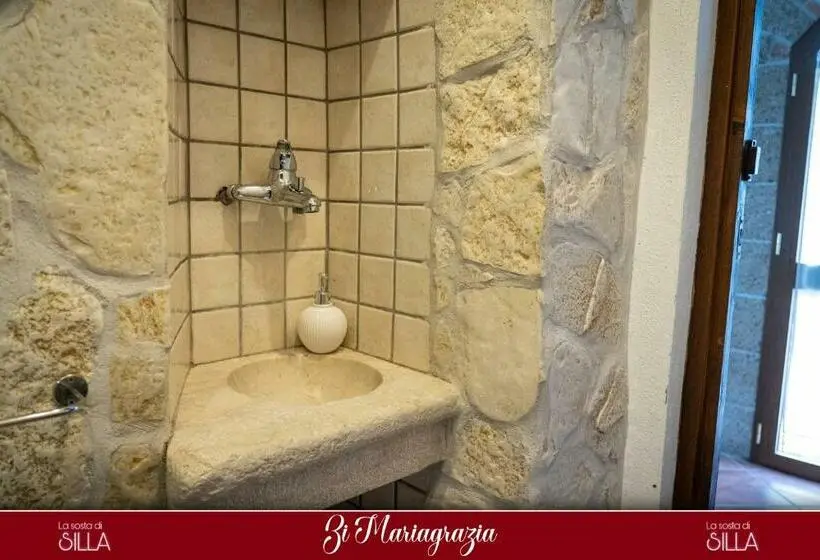 デラックスルーム, La Sosta Di Silla