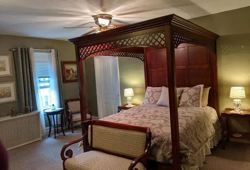 デラックスルーム, Lizard Creek Inn
