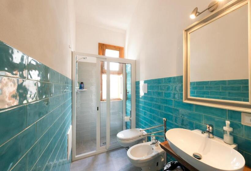 חדר דלוקס, Stagnone Area Zero