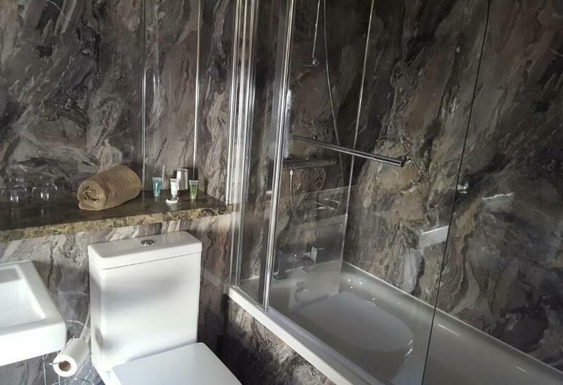 סוויטה משפחתית, Star Inn Rooms