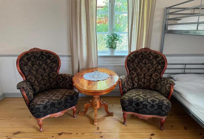 غرفة عائلية حمام مشترك, Hallagårdens B&b