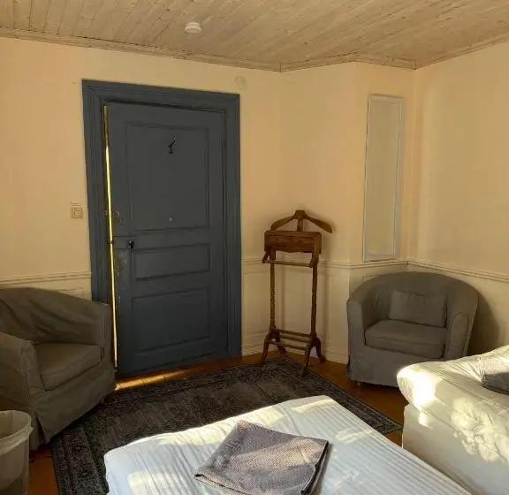 اتاق استاندارد با سرویس بهداشتی مشترک, Hallagårdens B&b