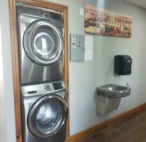 デラックスルーム, Hepworth Hostel