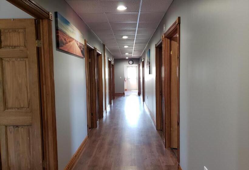 Háromágyas Deluxe Szoba, Hepworth Hostel