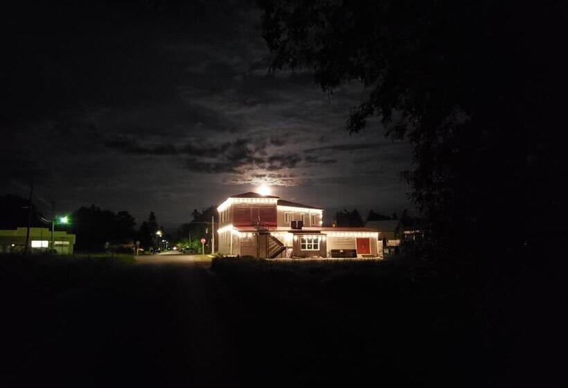 Háromágyas Deluxe Szoba, Hepworth Hostel