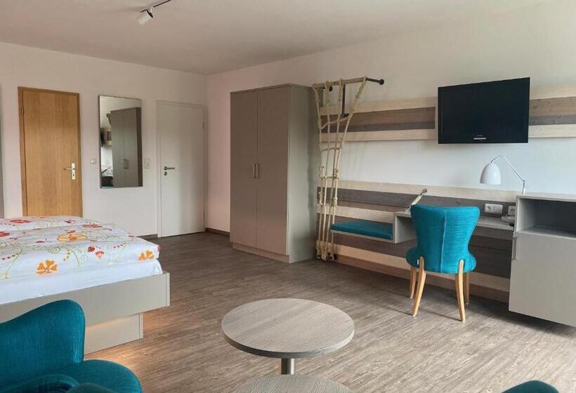 バルコニー付きスタンダードルーム, Lenzer Hafen