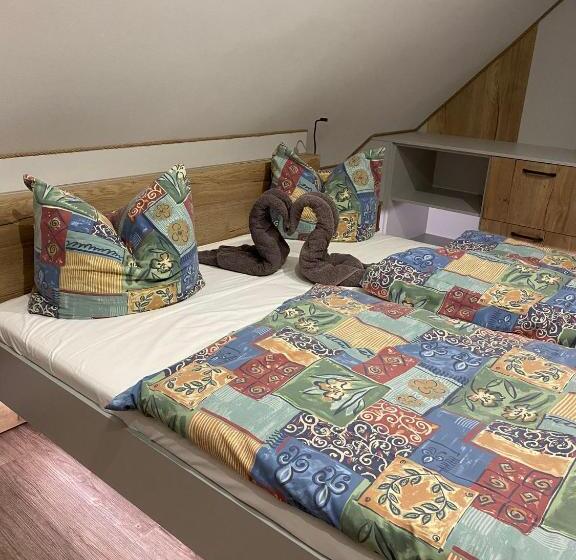 スタンダードルーム, Lenzer Hafen