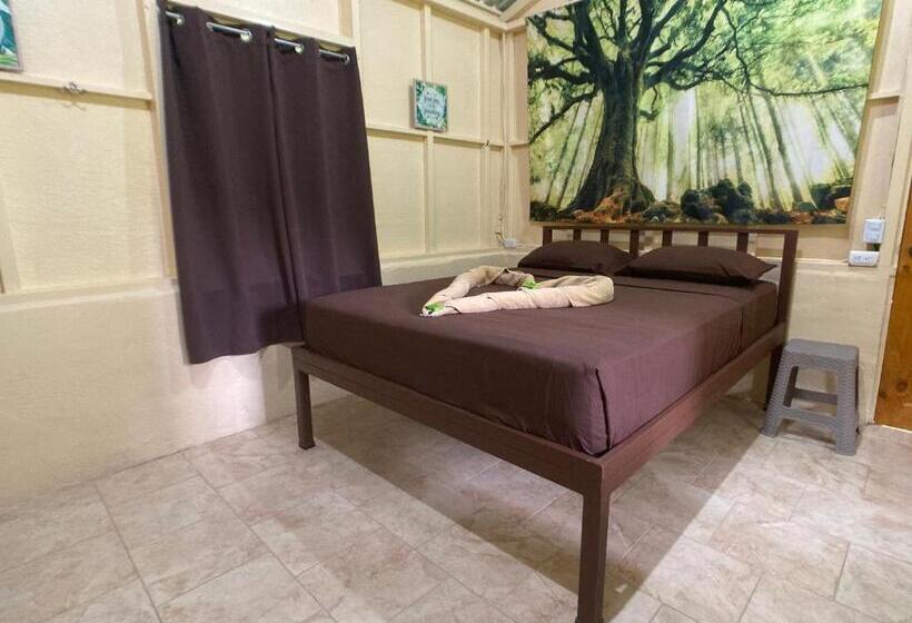 小室, Yejos Jungle Lodge