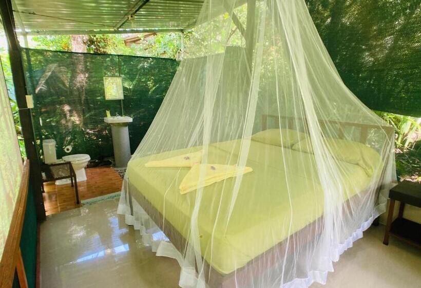스탠다드 방갈로 정원 전망, Yejos Jungle Lodge