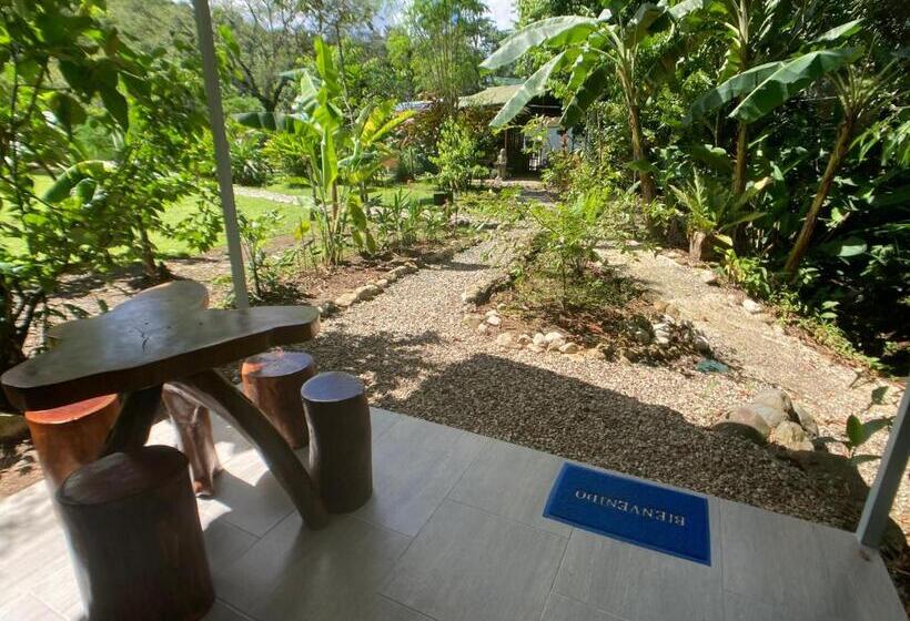 패밀리 방갈로, Yejos Jungle Lodge
