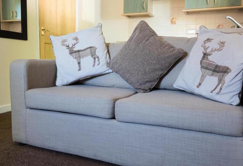 غرفة عائلية, The Wheatsheaf Inn