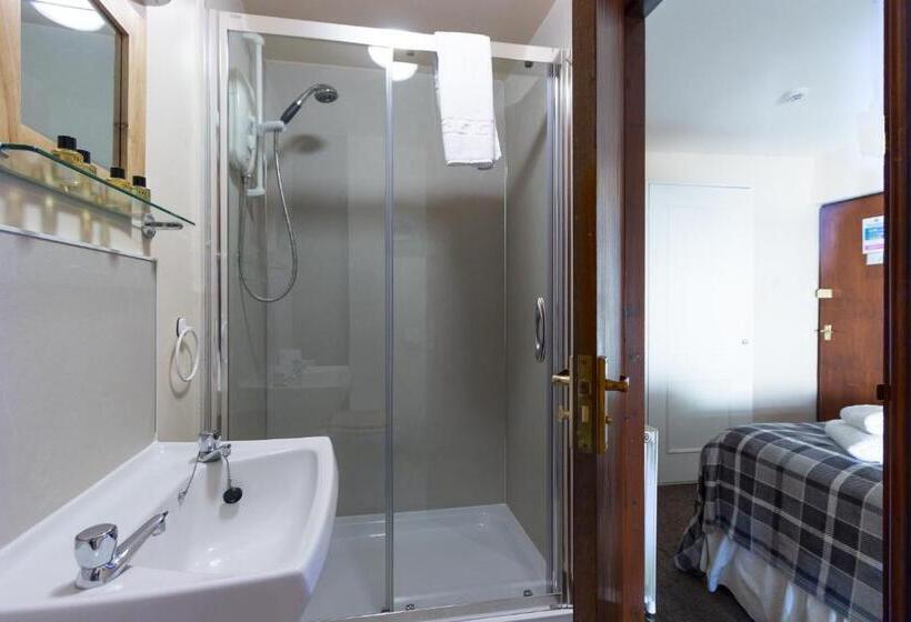 غرفة أساسية, The Wheatsheaf Inn