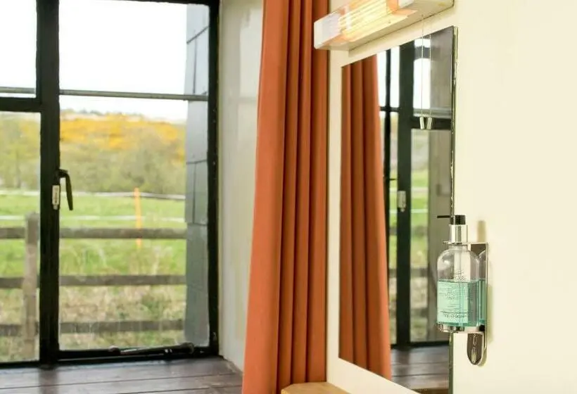 Llit en Habitació Compartida amb Bany Compartit, Yha Dartmoor