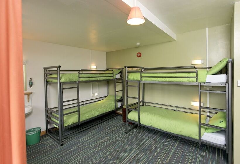 سرير فى غرفة مشتركة مزودة بحمام مشترك, Yha Dartmoor