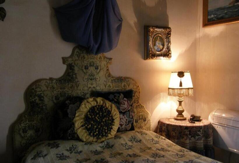 スイート, Castello Di Vigoleno