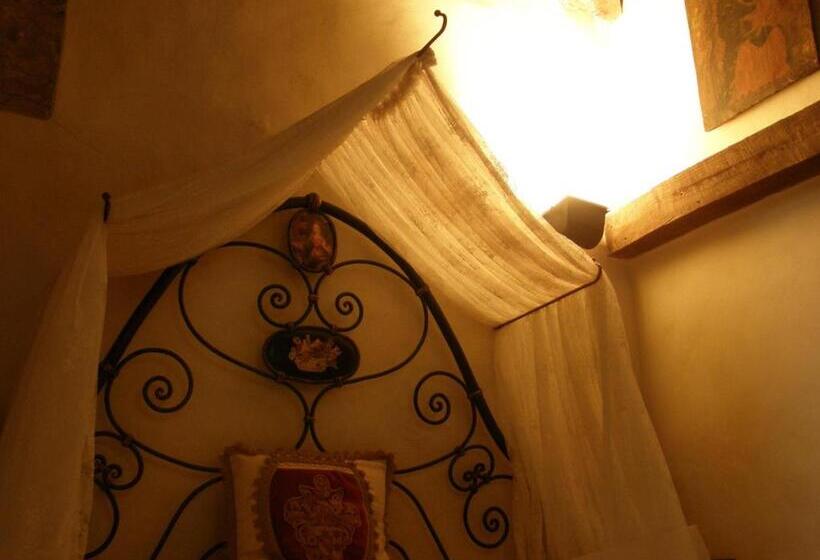 スーペリアースイート, Castello Di Vigoleno