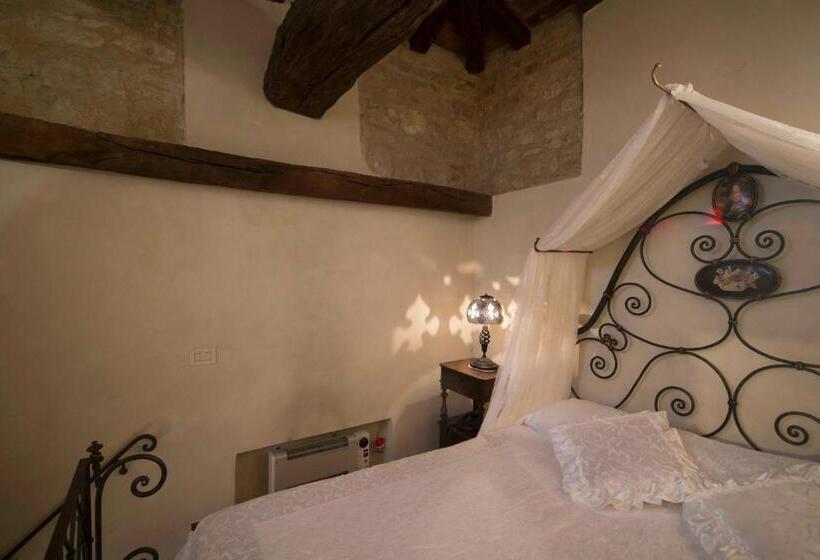 スーペリアースイート, Castello Di Vigoleno