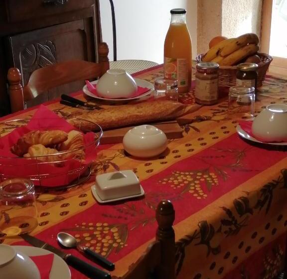 Номер Стандарт, La Gaucherie Aux Dames