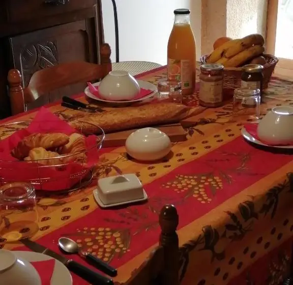 スタンダードルーム, La Gaucherie Aux Dames