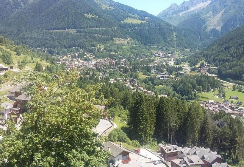 غرفة قياسية رباعية مطلة على الحديقة, La Vecchia Scuola