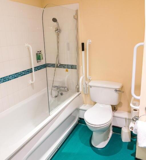 غرفة قياسية, Middle Aston House