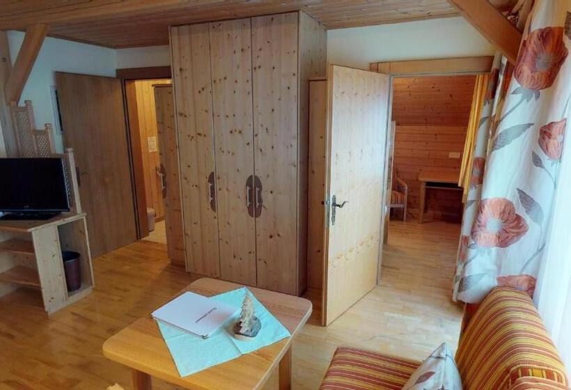 جناح عائلي, Das Kleine Familienhotel Koch