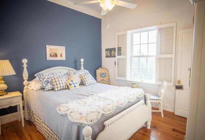 스탠다드 룸, Hill Of Content B&b