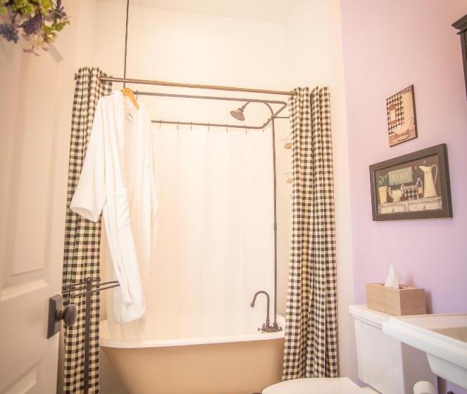Стандартный Номер Кровать Кинг, Hill Of Content B&b