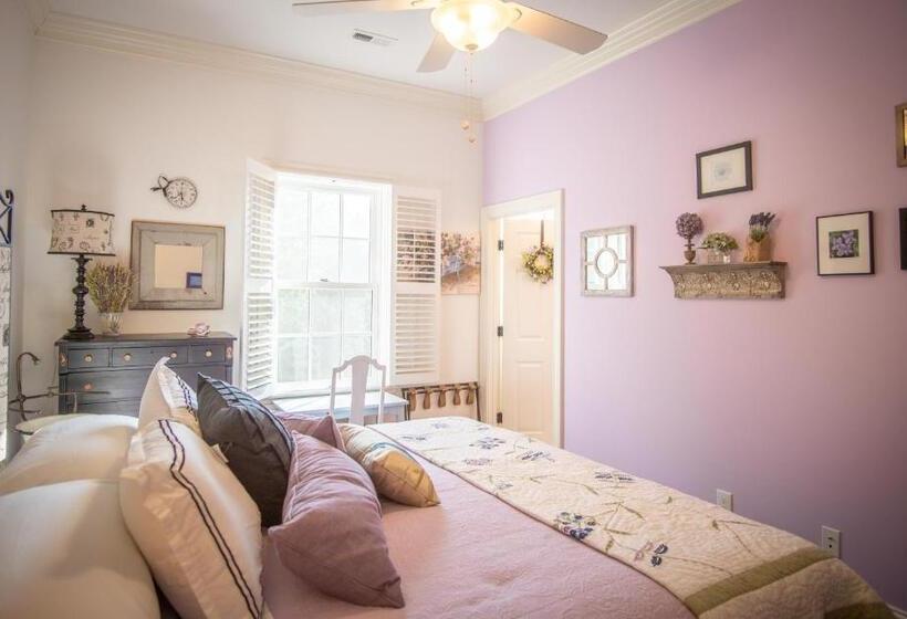 스탠다드 룸 킹사이즈 침대, Hill Of Content B&b