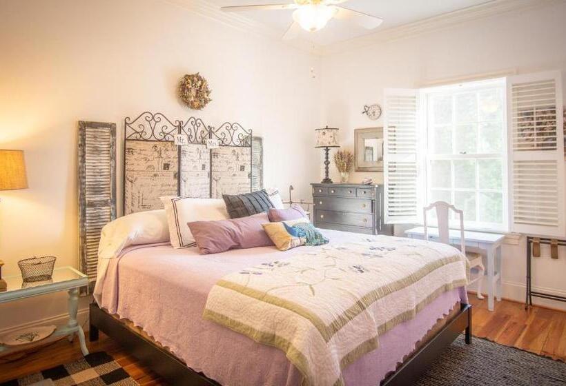 스탠다드 룸 킹사이즈 침대, Hill Of Content B&b