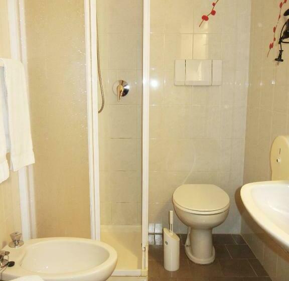 חדר סטנדרט, Albergo Miralaghi