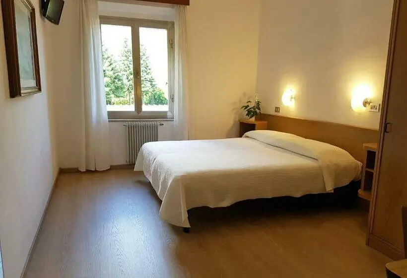 スタンダードルーム, Albergo Miralaghi