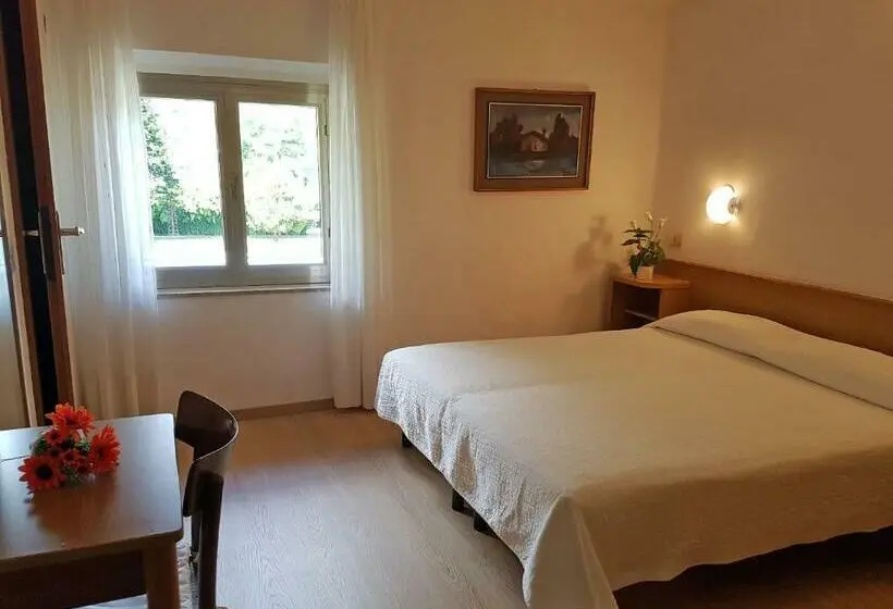 スタンダードルーム, Albergo Miralaghi