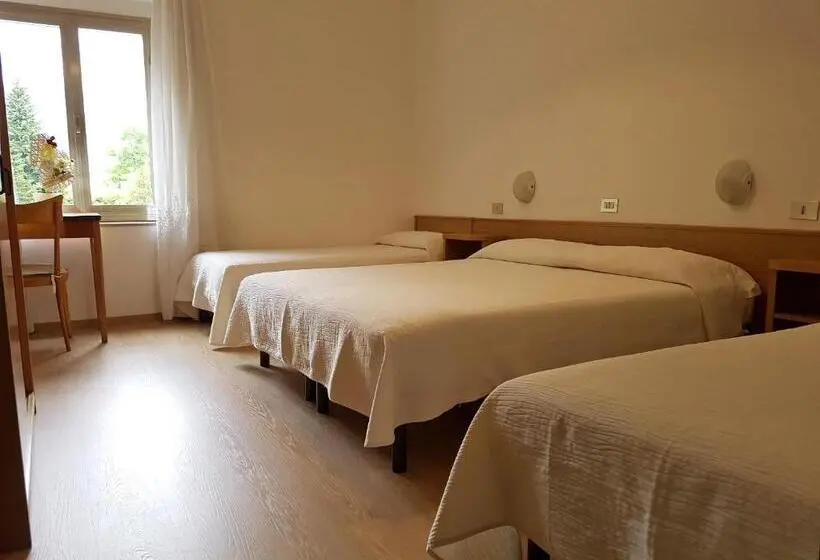 ４ベッドルームクラシックタイプ, Albergo Miralaghi