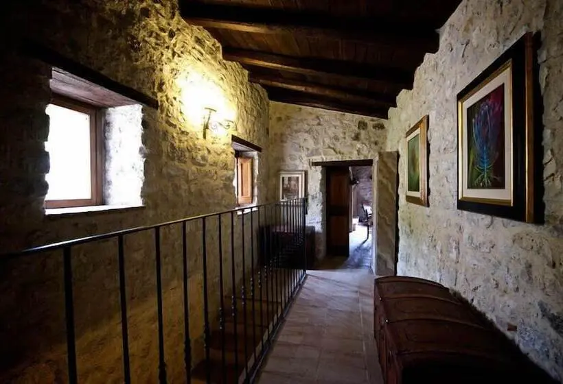 スタンダードスタジオ, Borgo La Torre