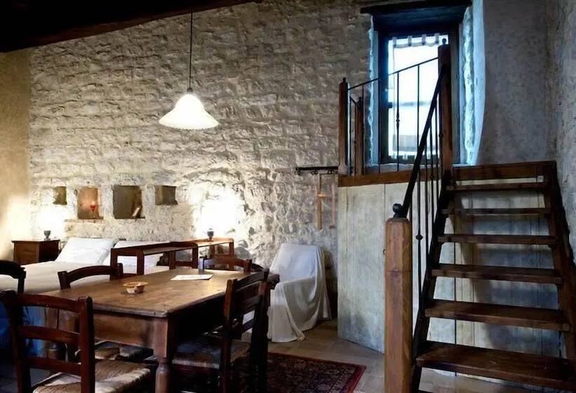 スタンダードスタジオ, Borgo La Torre