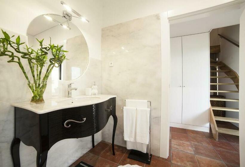 غرفة عائلية, Casa Da Serra