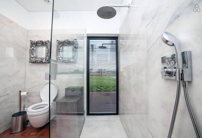 غرفة عائلية, Casa Da Serra