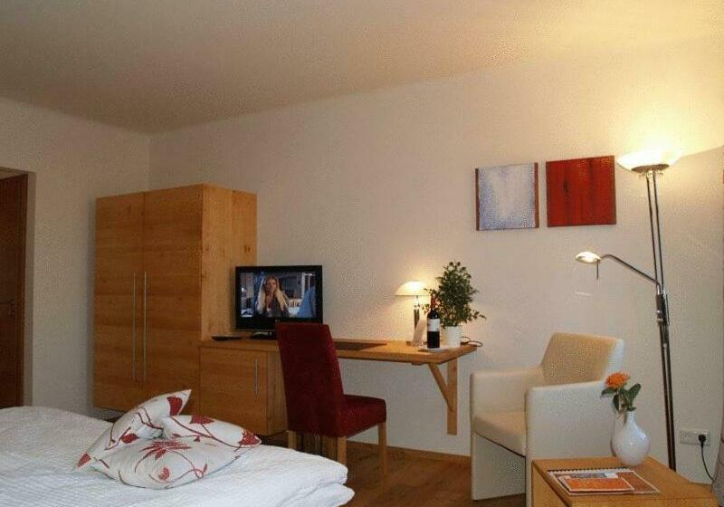 חדר קומפורט, Cobaneshof