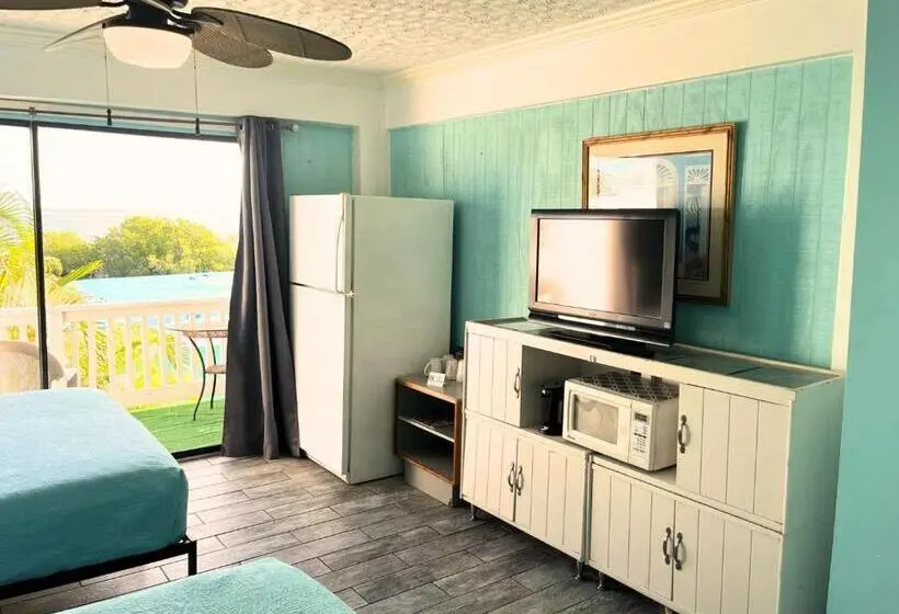 オーシャンビュースタンダードルームバルコニー付き, Conch Key Fishing Lodge & Marina