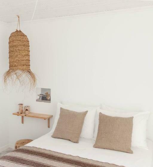 غرفة قياسية مطلّة علي الحديقة, Cucumbi