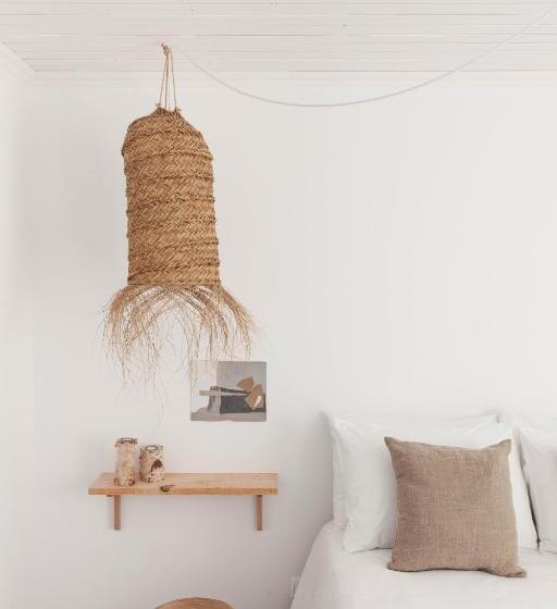 غرفة قياسية مطلّة علي الحديقة, Cucumbi